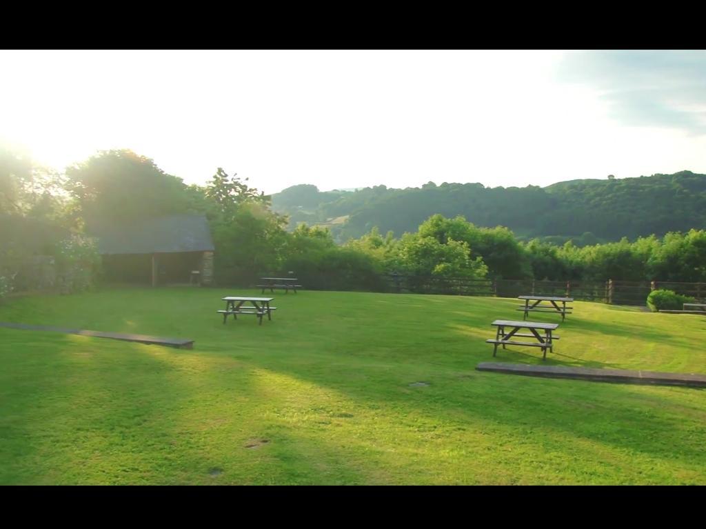 Bryn Melyn Farm Cottages Бэйла Экстерьер фото