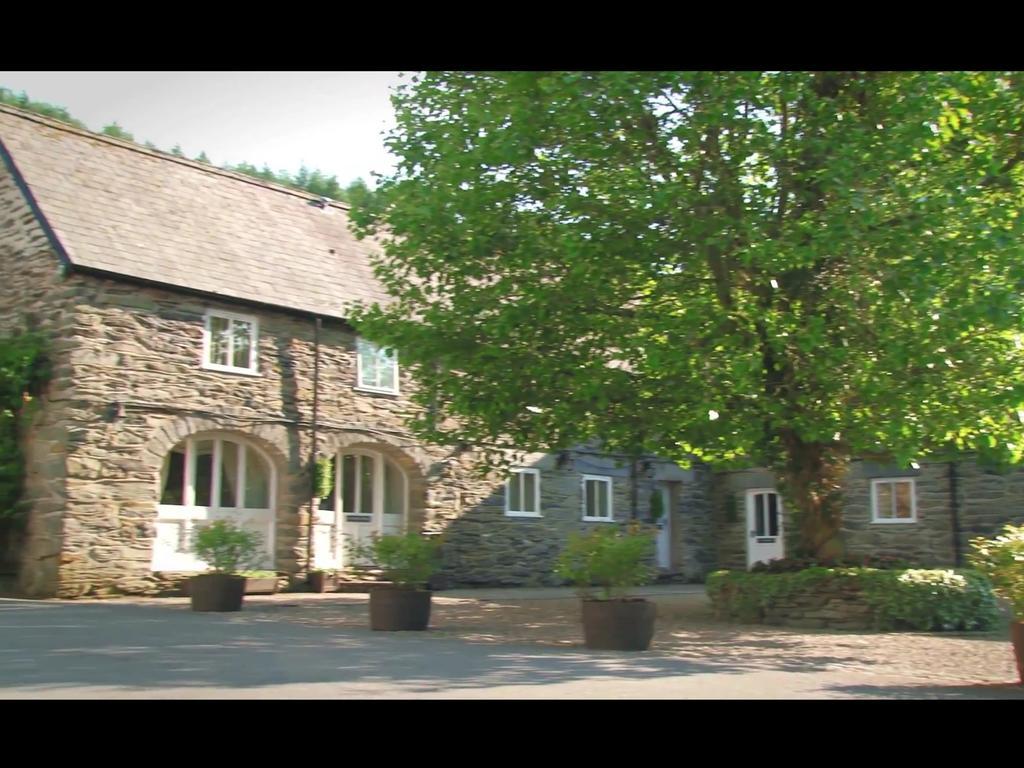 Bryn Melyn Farm Cottages Бэйла Экстерьер фото