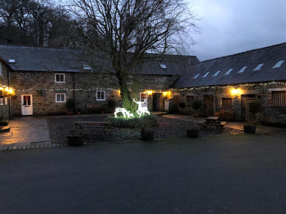 Bryn Melyn Farm Cottages Бэйла Экстерьер фото